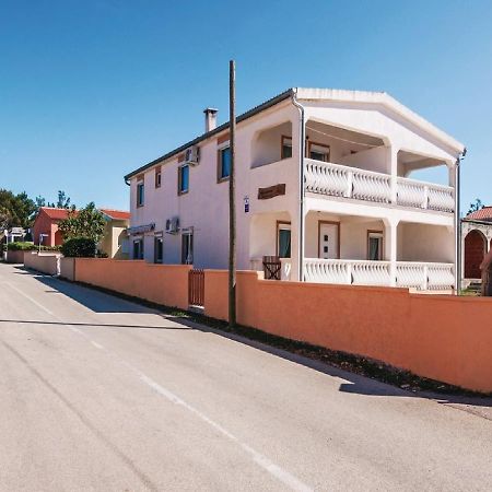 Apartments Hak Vir Exterior foto
